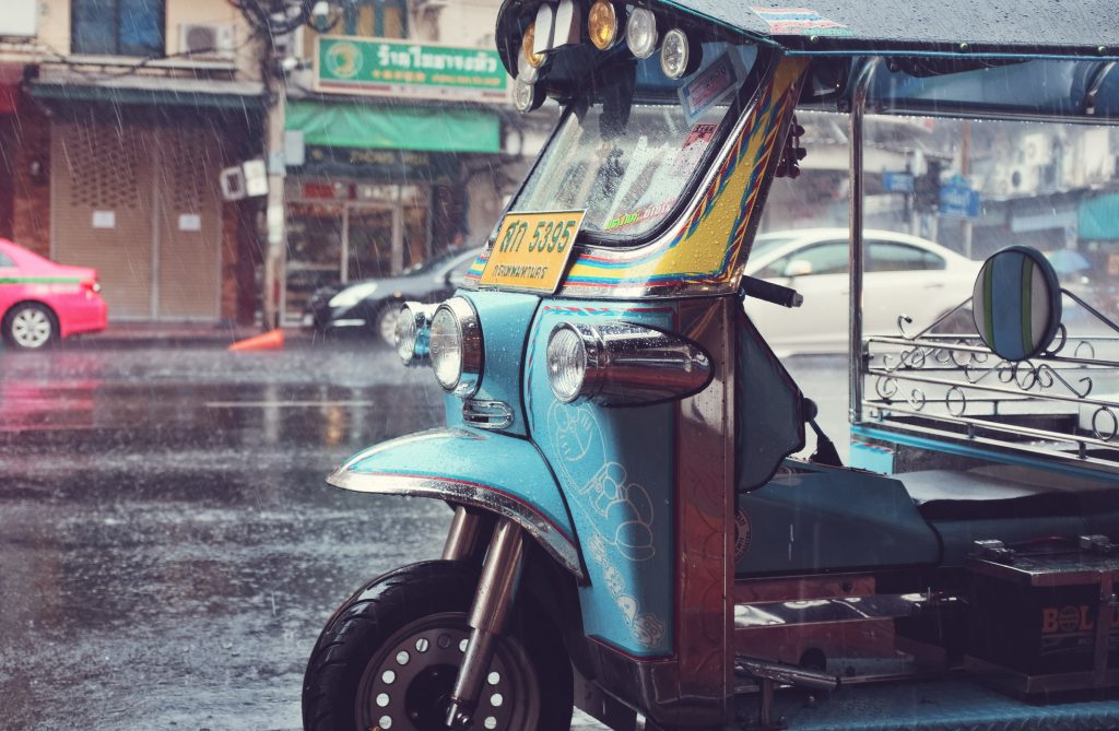 Tuktuk in de regen